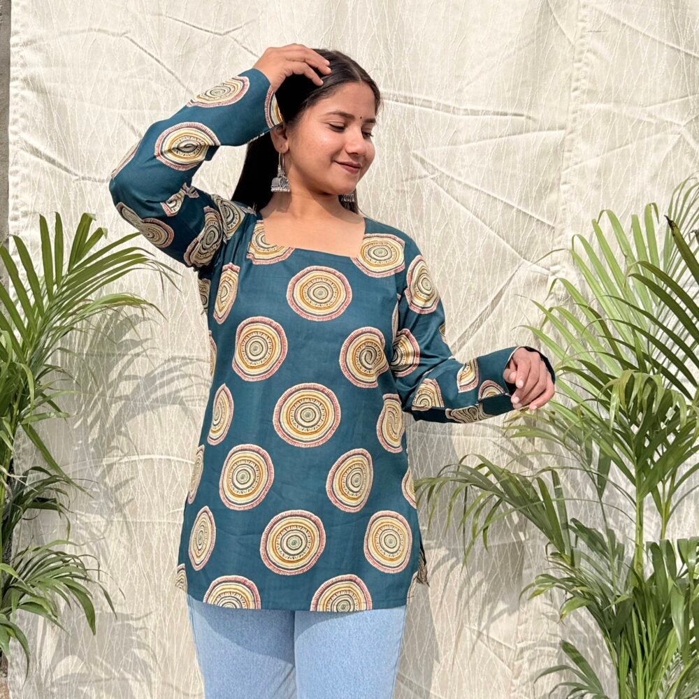 Chakrahvyuh - Square Neck Straight Sleeve Kurti