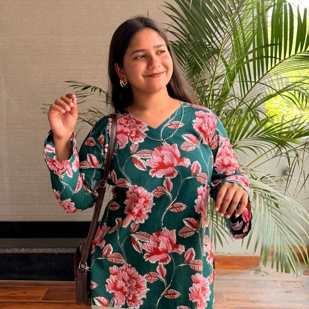 Phoolwari - Elegant V-Neck Bell Sleeve Kurti in Green